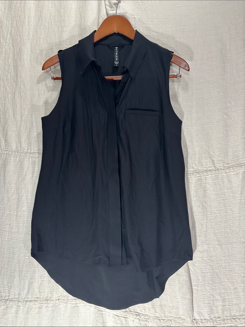 Athleta Urbanite II Tank Top Black Sleeveless Button-Up Size Small Like New - Picture 1 of 8
